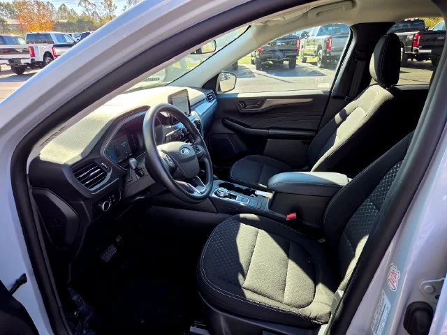 Used 2025 Silver Metallic Ford Active image 5