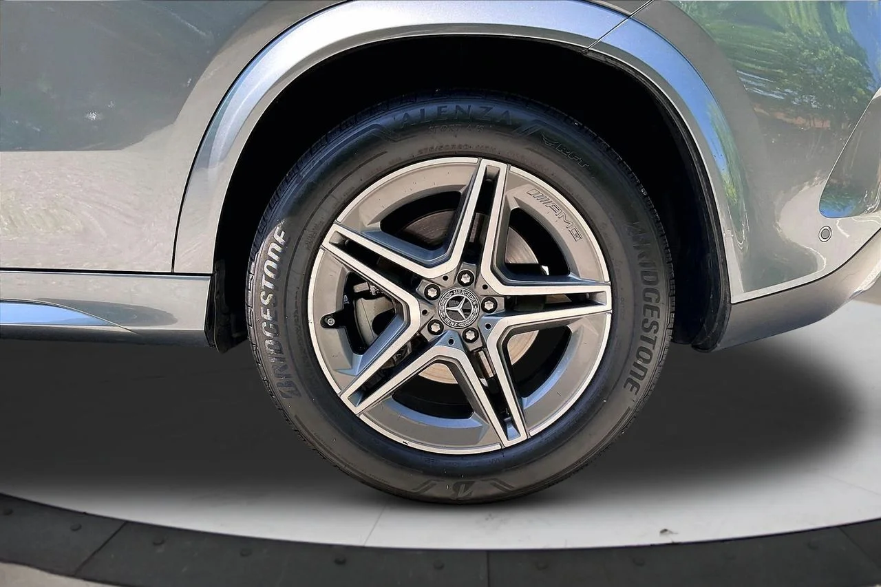 Certified Used 2023  Mercedes-Benz GLE 450 image 37