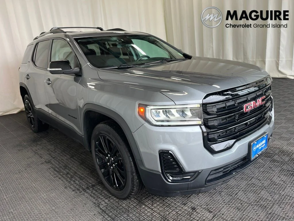 Used 2023 Silver GMC SLE image 29