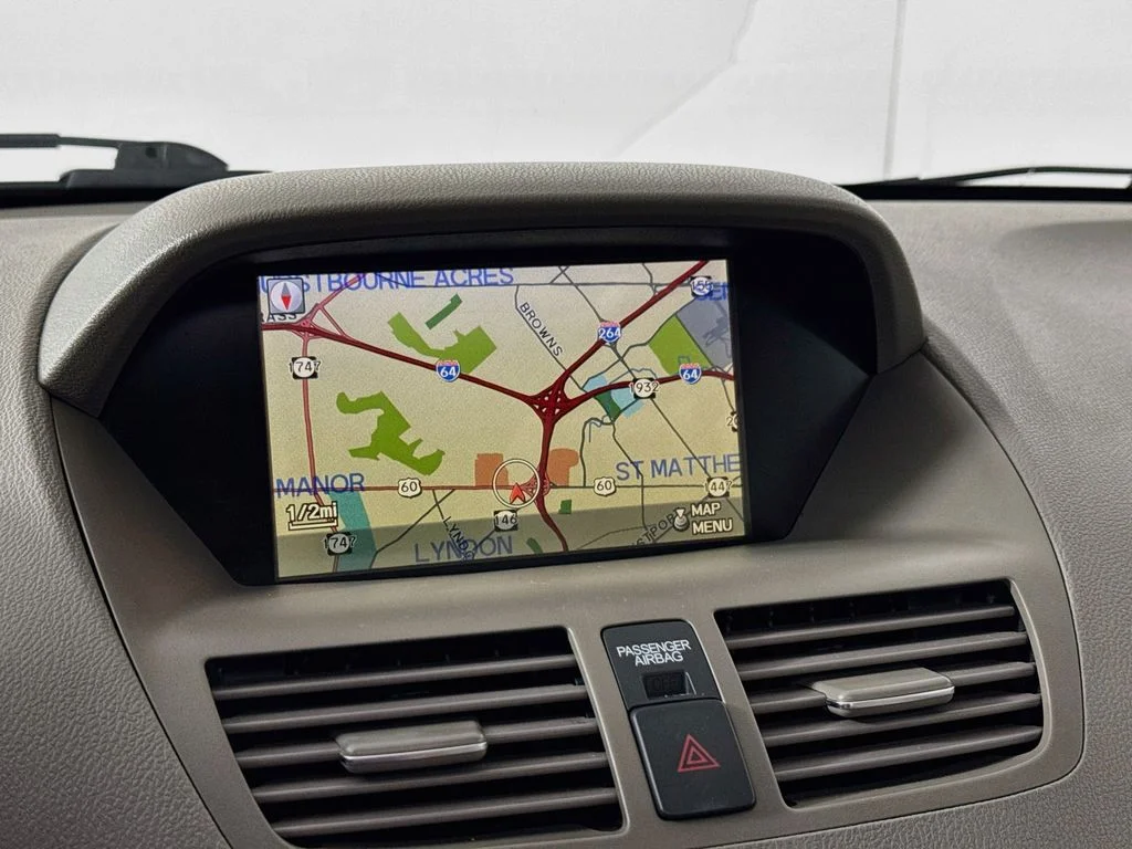 Used 2011 Silver Acura Tech/Entertainment Pkg image 4
