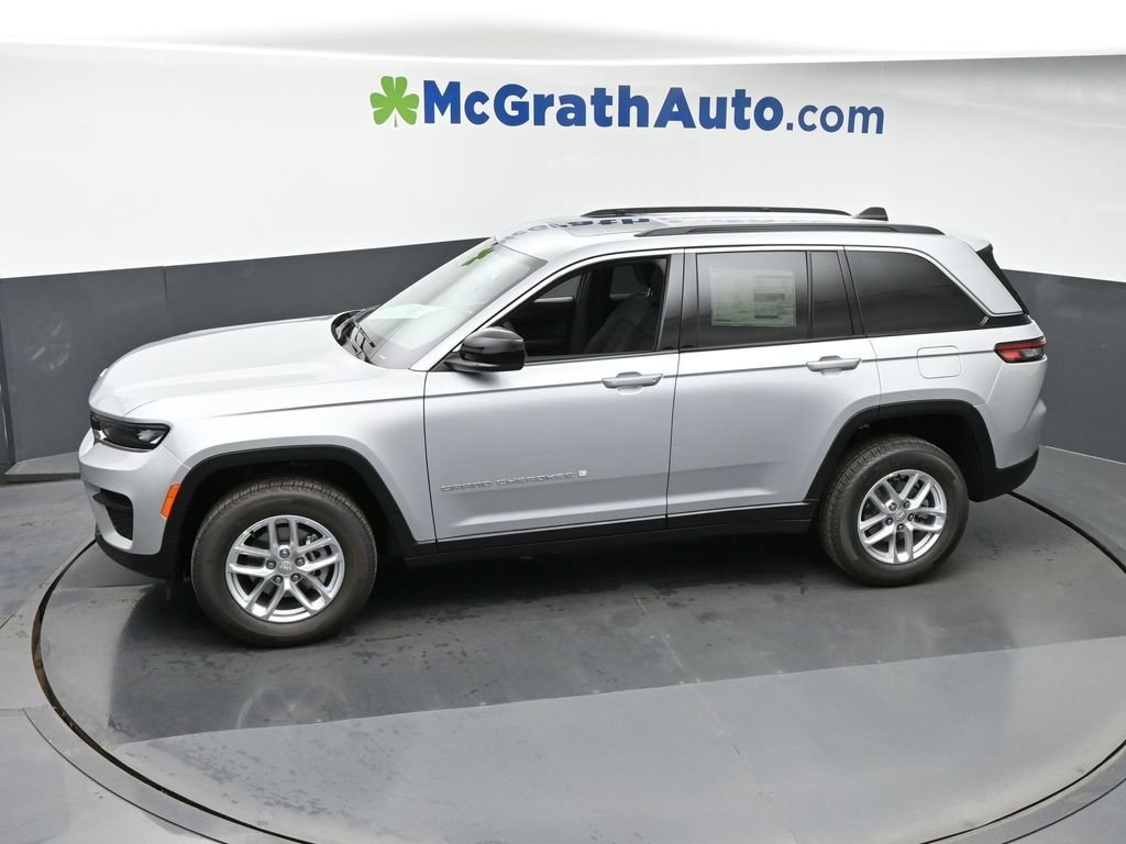 2025 Jeep Grand Cherokee Laredo - Photo 24