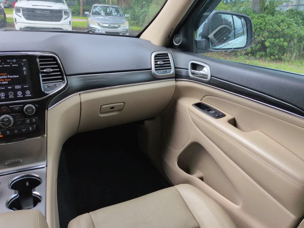 Used 2021 Bright White Clearcoat Jeep Limited image 16