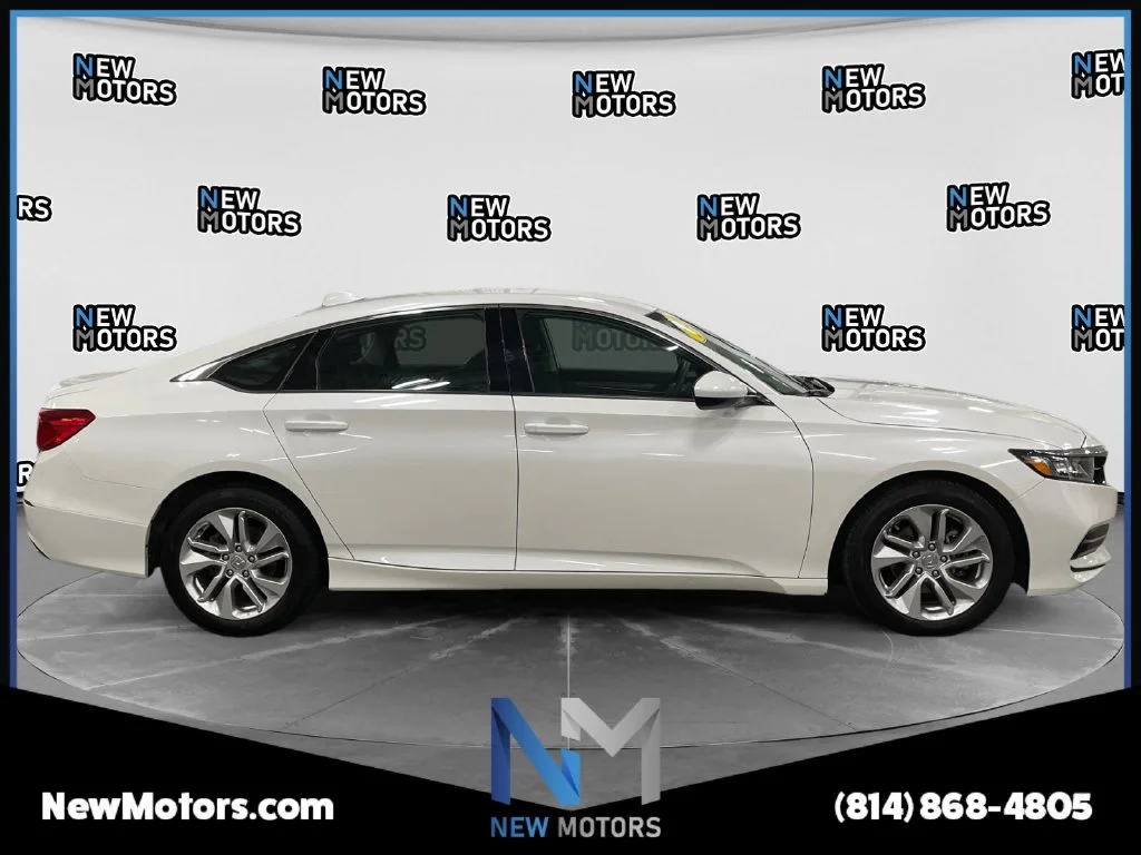 Used 2020 White Honda LX image 6