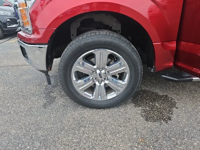 Used 2018 Red Ford XL image 26