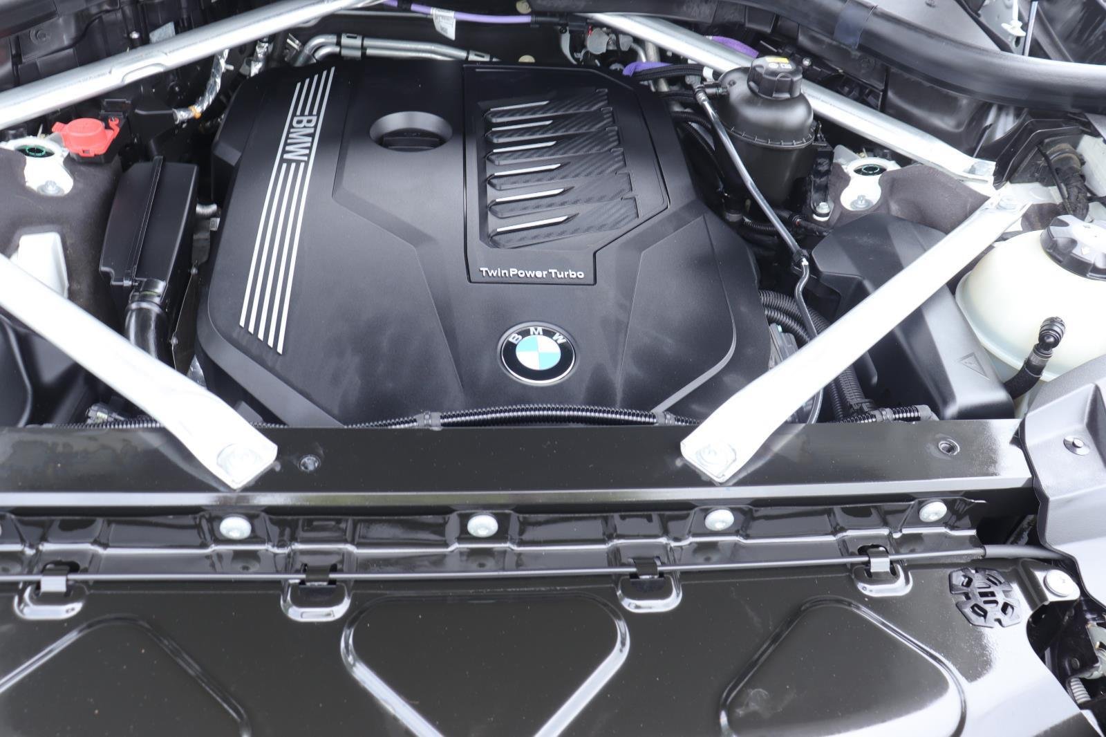 Used 2022 Alpine White BMW xDrive40i image 39