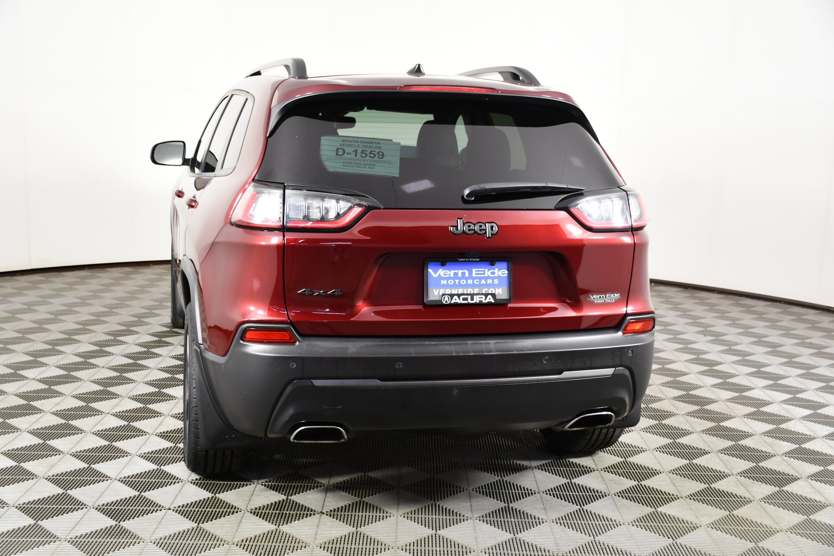 Used 2021 Velvet Red Pearlcoat Jeep 80th Anniversary image 7