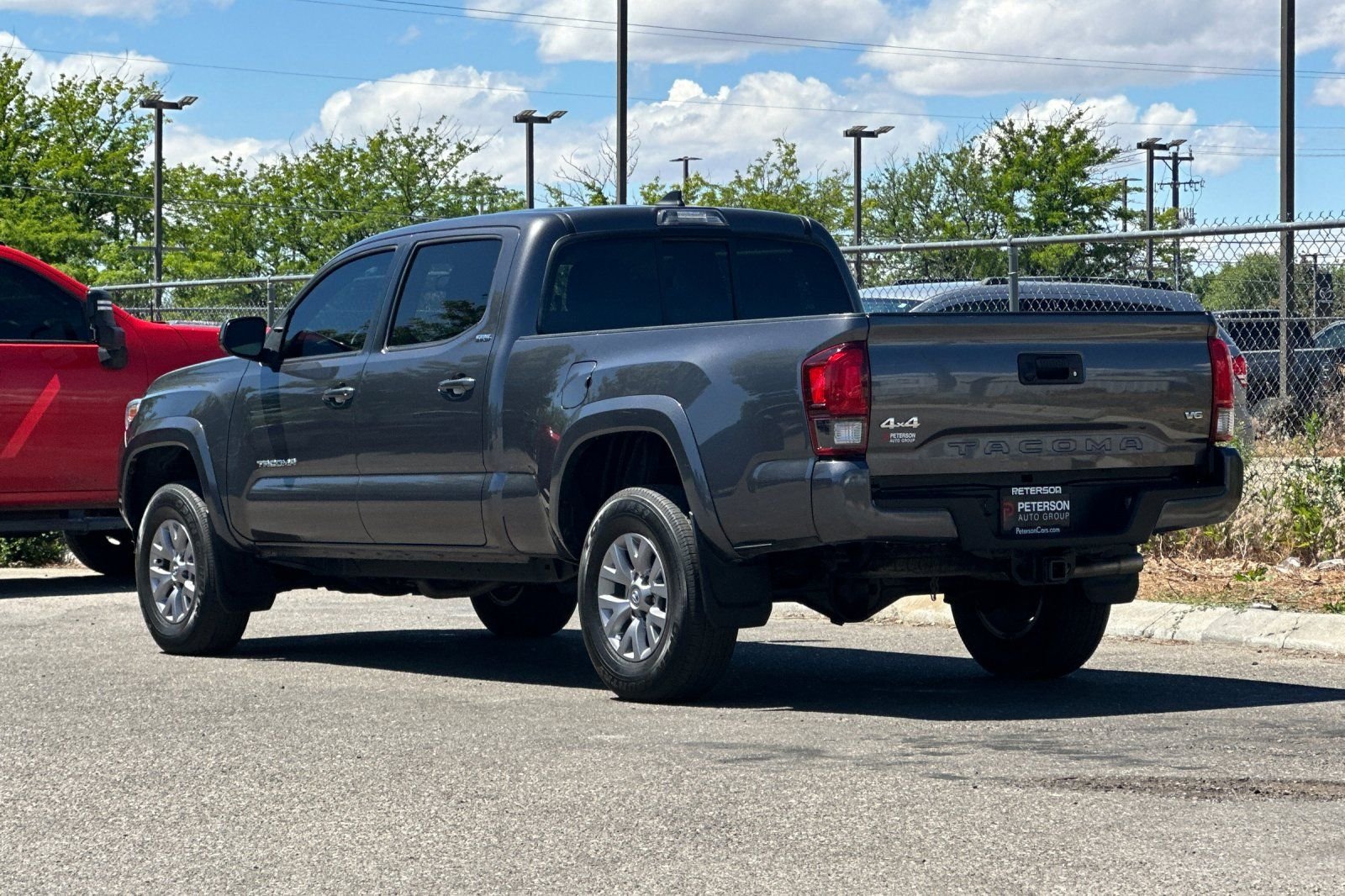 Used 2019  Toyota SR5 image 6