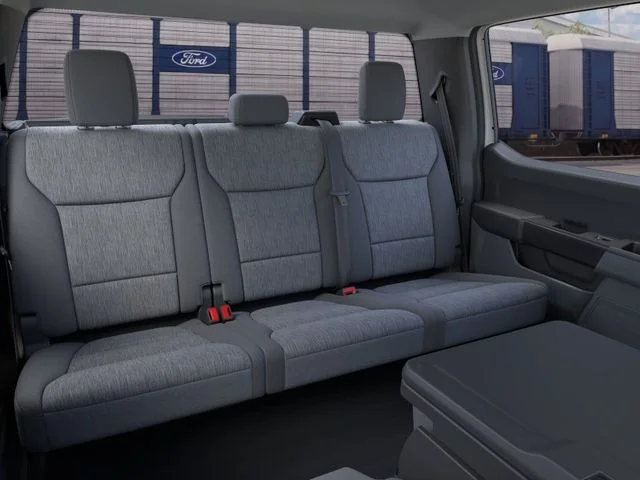 New 2026 Oxford White Ford XL image 11