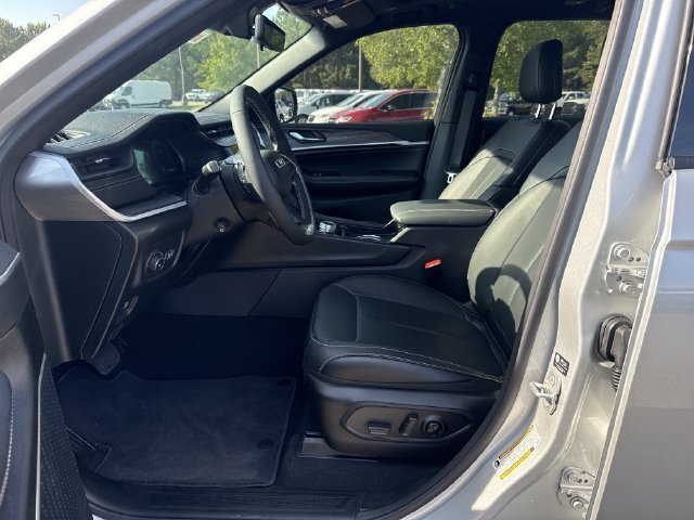 New 2026 Silver Jeep Limited Reserve image 9