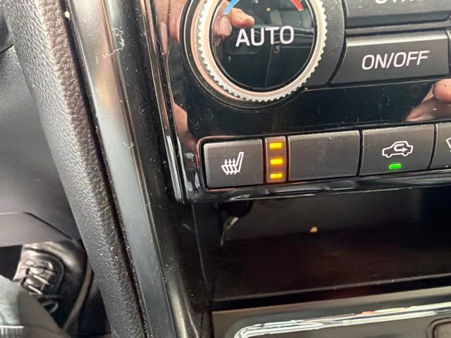 Used 2022 Crystal Black Silica Subaru Onyx Edition image 10