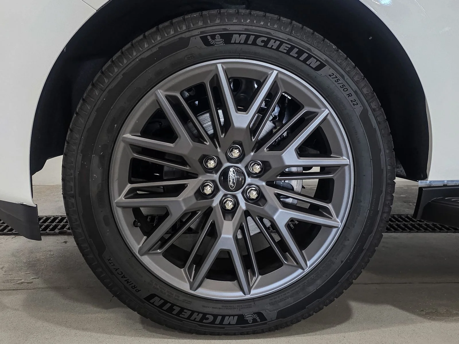 New 2026 White Ford Platinum image 19