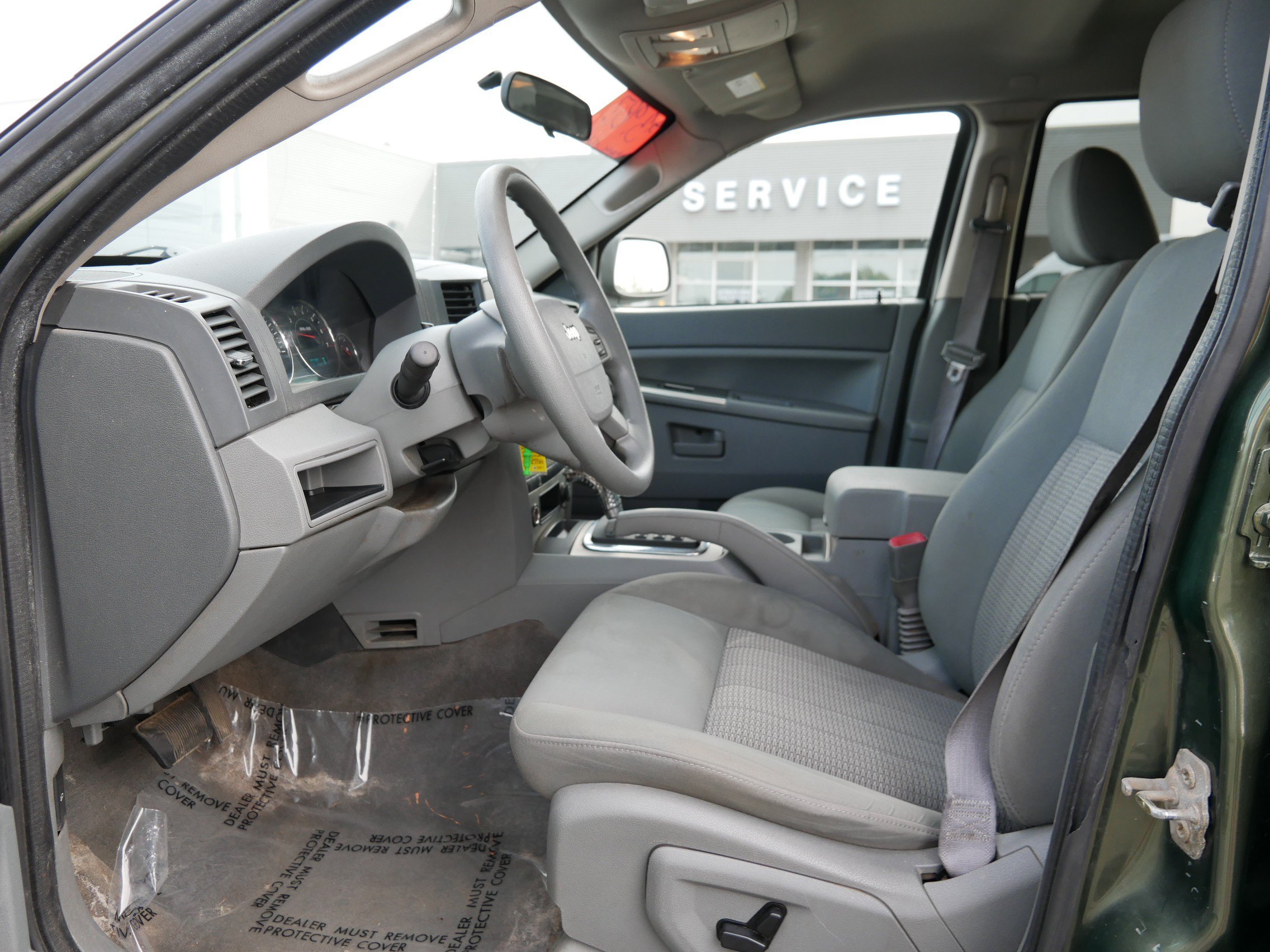 Used 2007 Jeep Green Metallic Jeep Laredo image 10