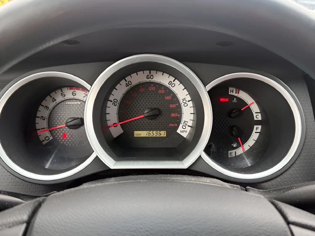Used 2012 Super White Toyota Base image 15