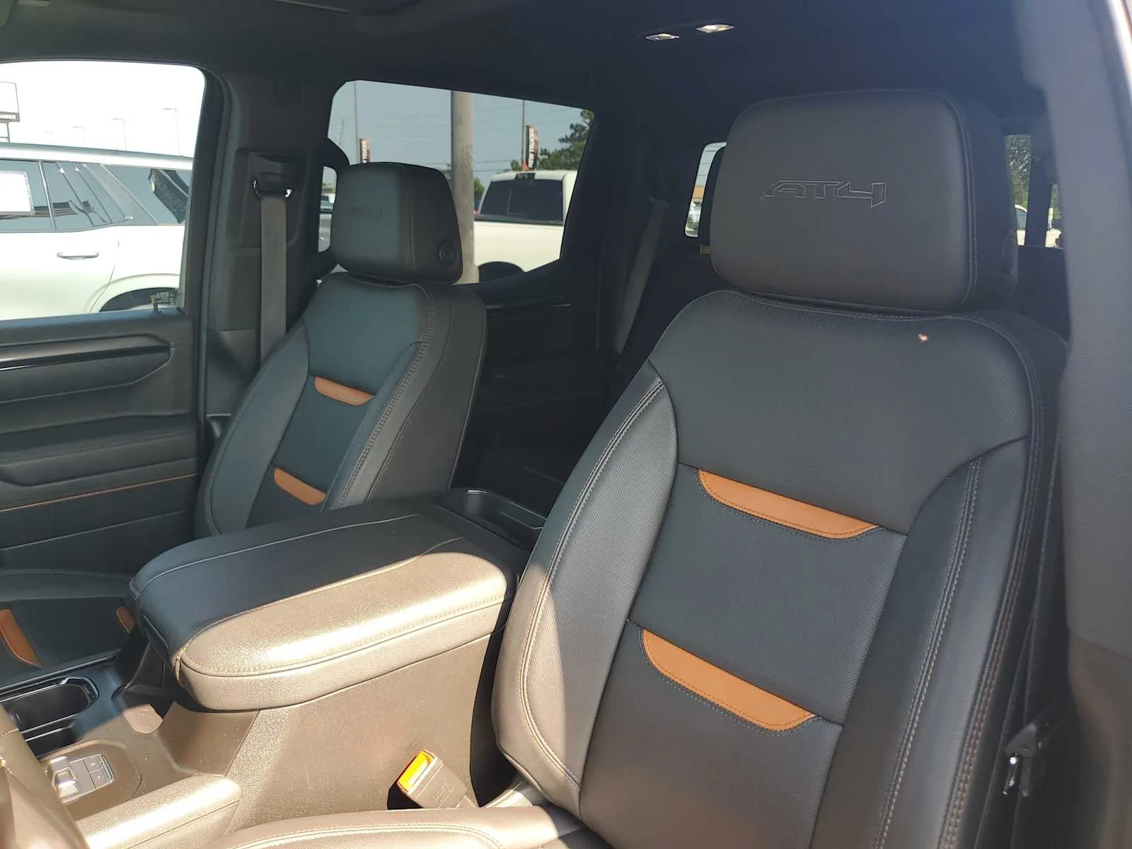 Used 2026 Onyx Black GMC AT4 image 24