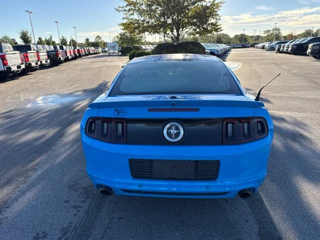 Used 2013 Grabber Blue Ford V6 Premium image 5