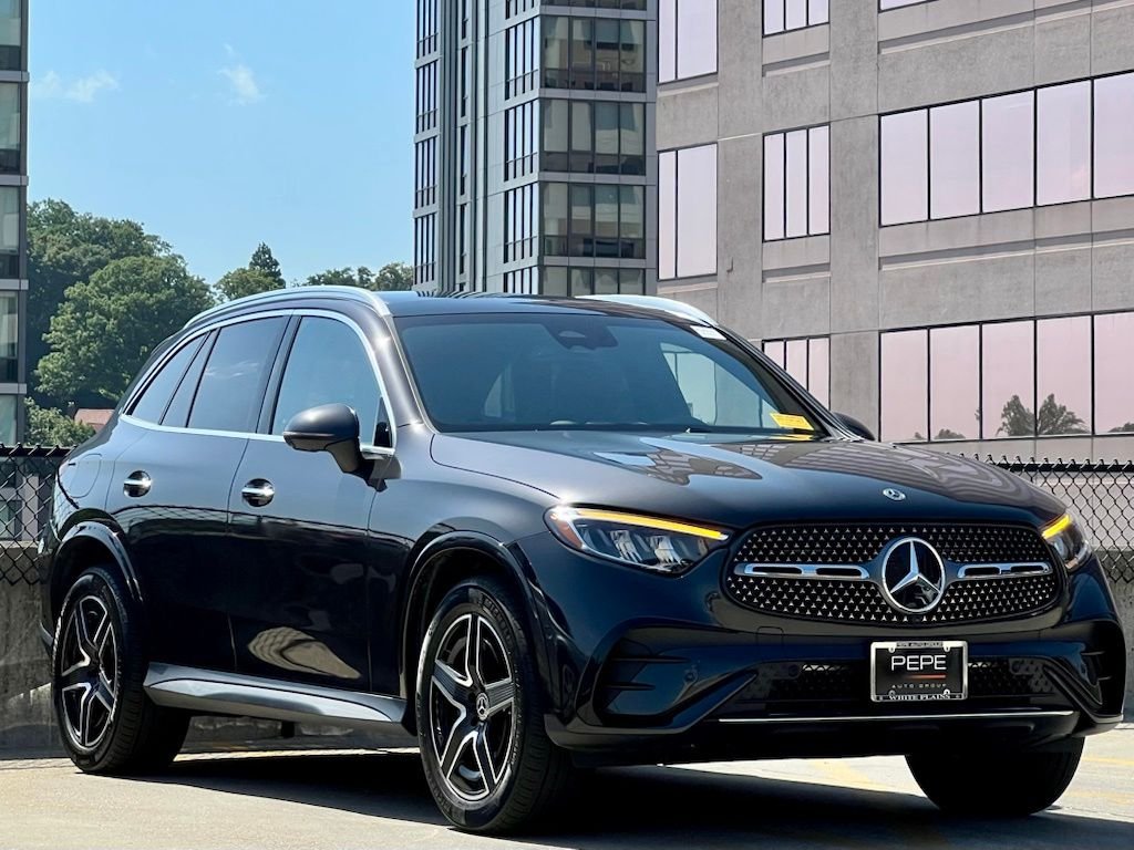 2026 Mercedes-Benz GLC GLC 300 4MATIC's photo