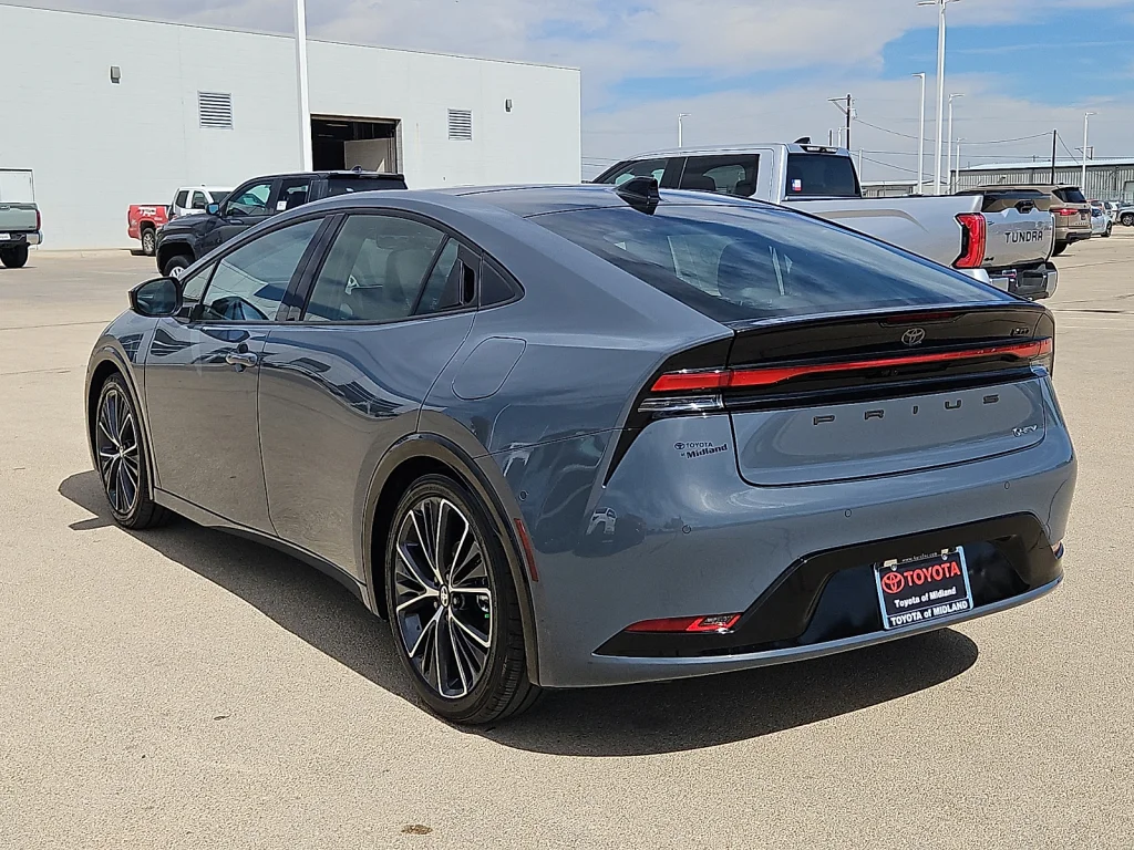 New 2027 Guardian Gray Toyota Limited image 2