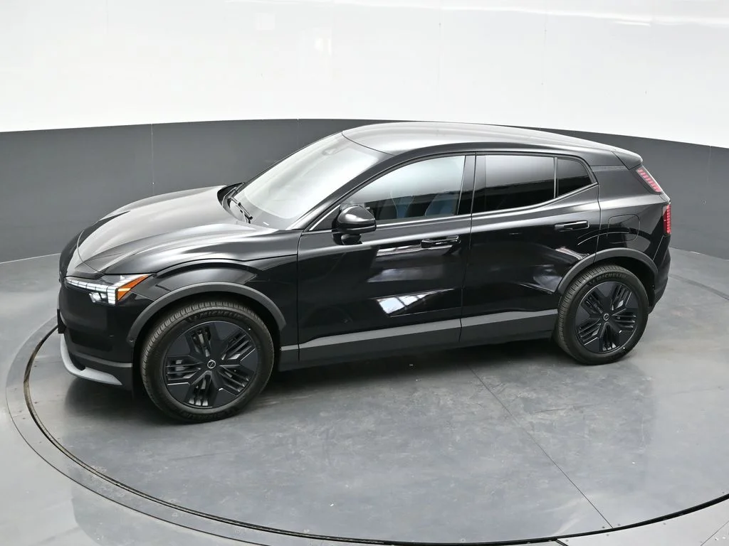 New 2026 Onyx Black Volvo Twin Motor Cross Country Ultra image 35