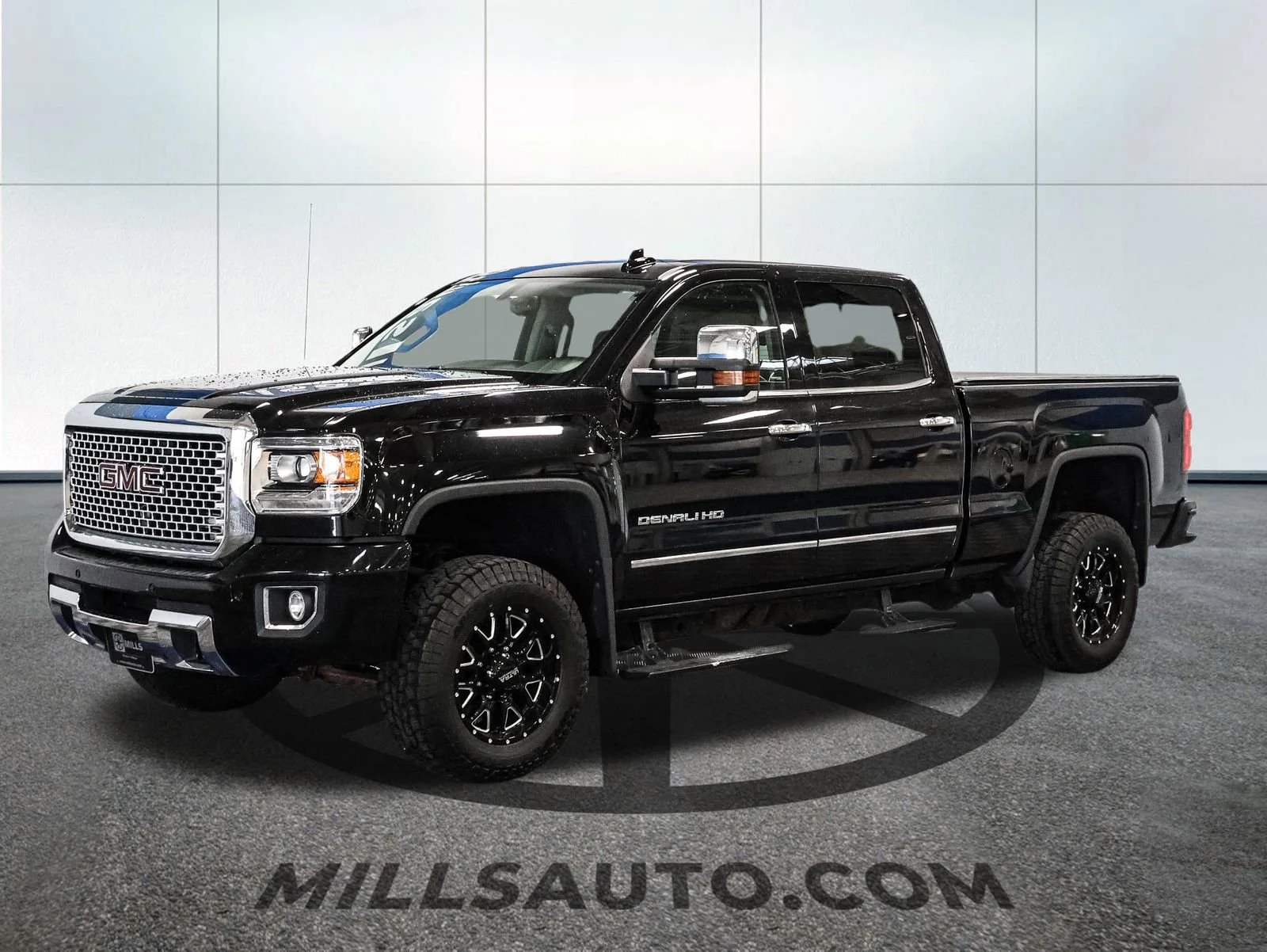 Used 2015 GMC Sierra 2500 Denali HD Denali with VIN 1GT120EG0FF525666 for sale in Baxter, Minnesota