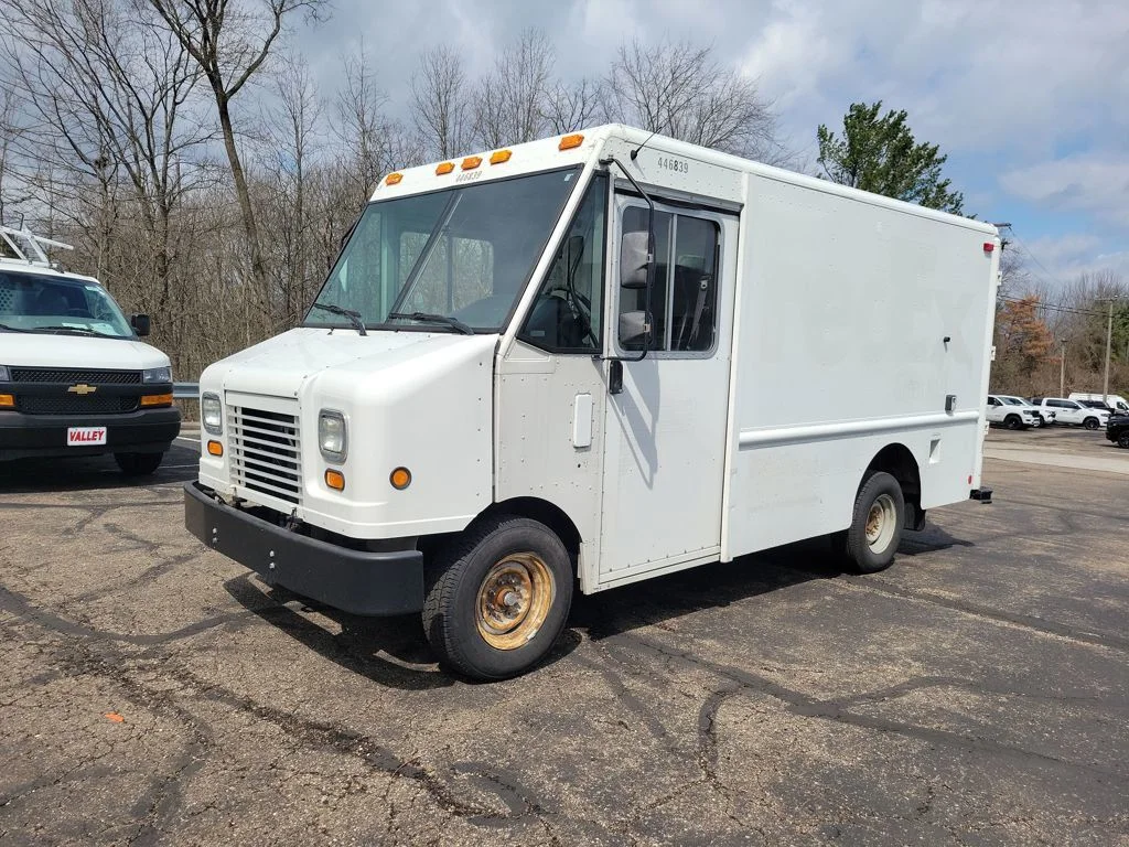 Used 2012  Ford Base image 3