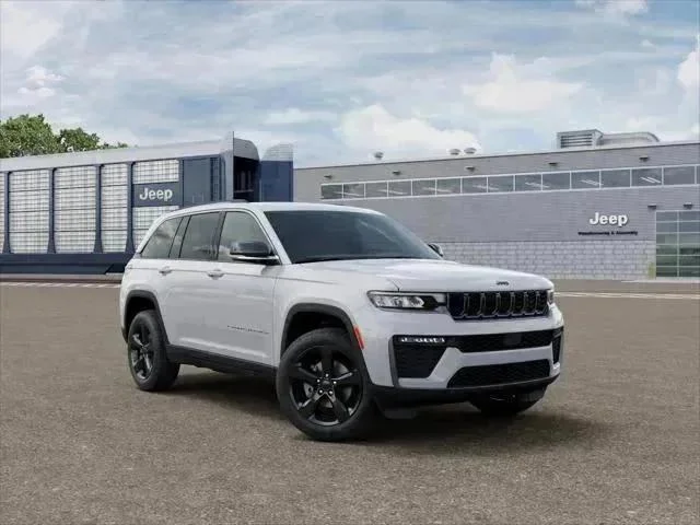 New 2026 Bright White Clear-Coat Exterior Paint Jeep Limited image 3