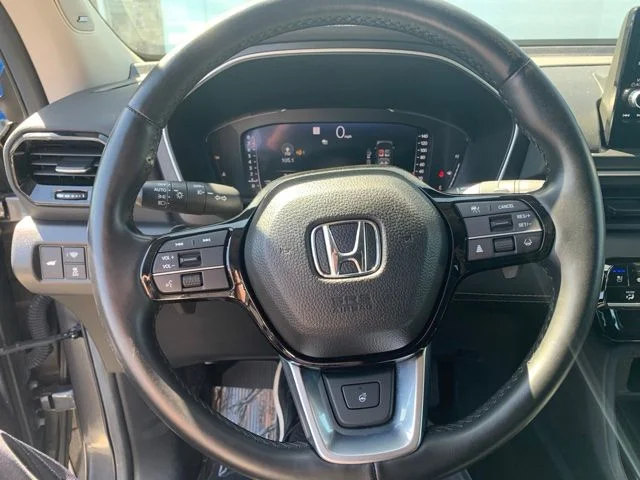 Used 2025 Gray Honda Elite image 9