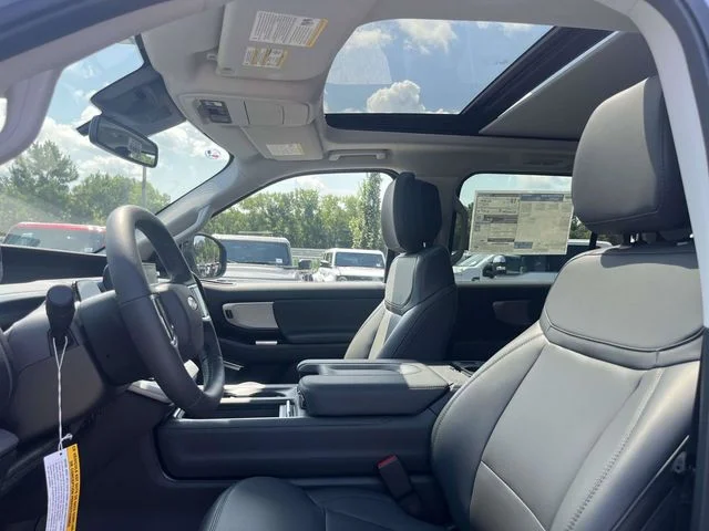 New 2027 Gray Ford Active image 15