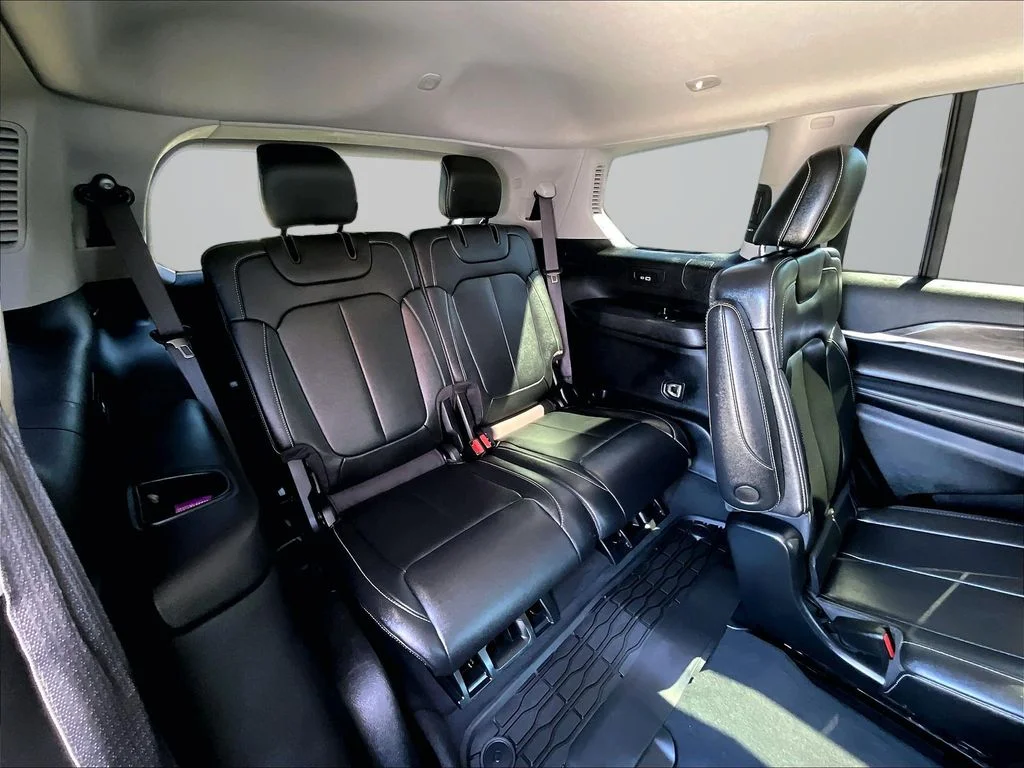 Used 2023 Black Jeep Limited image 29