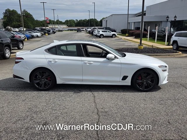 Used 2023 White Genesis 3.3T image 17