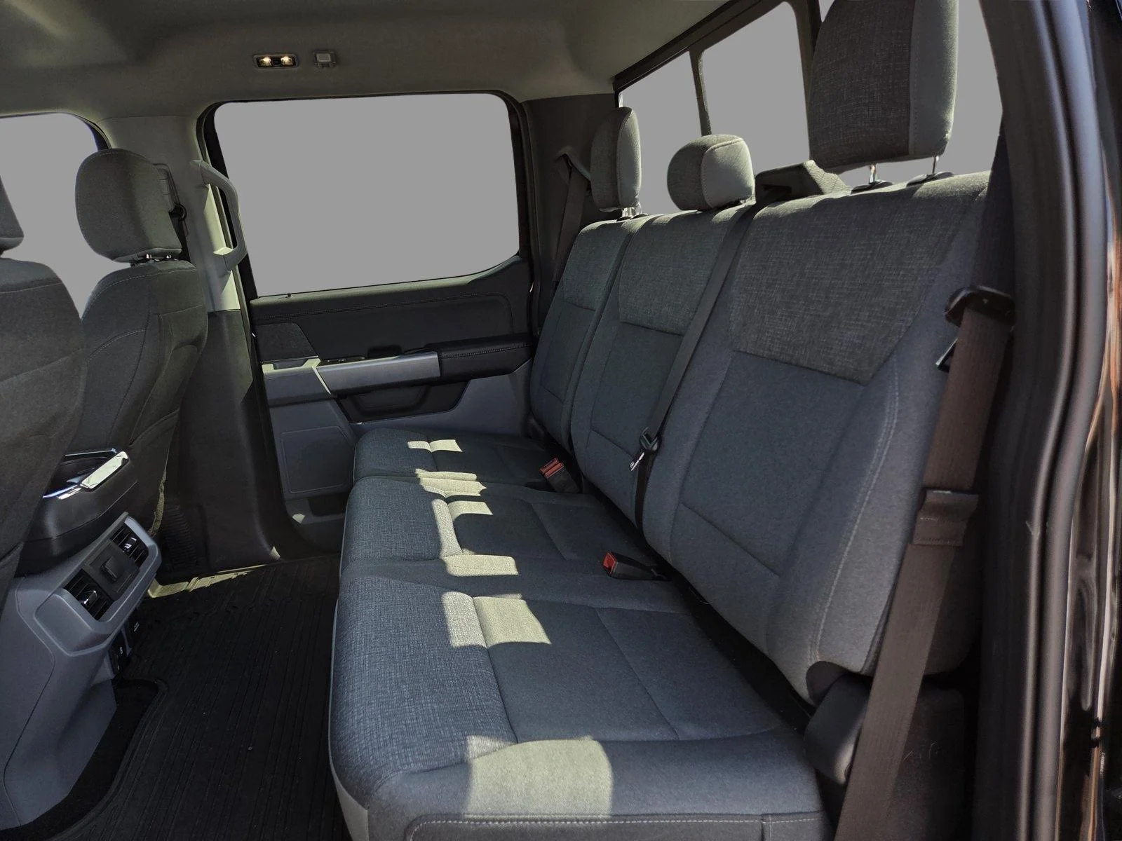 Used 2024 Agate Black Ford XLT image 21