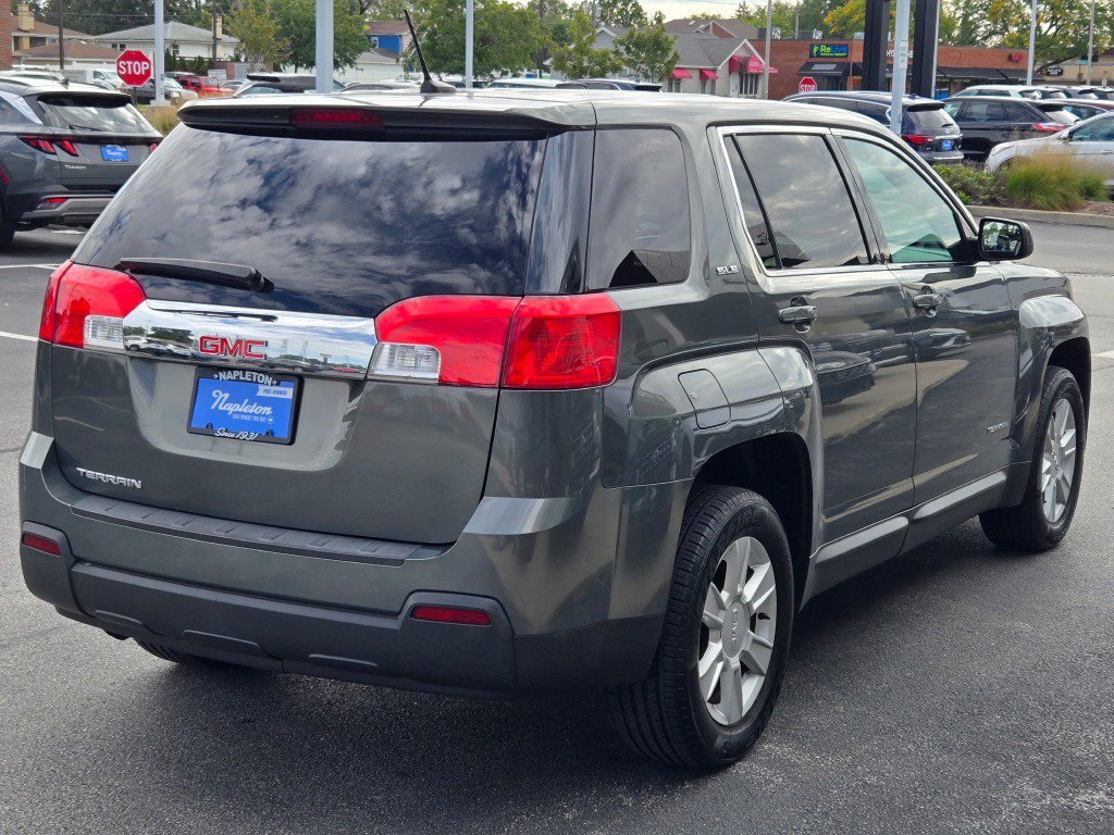 Used 2013 Gray Green Metallic GMC SLE-1 image 10