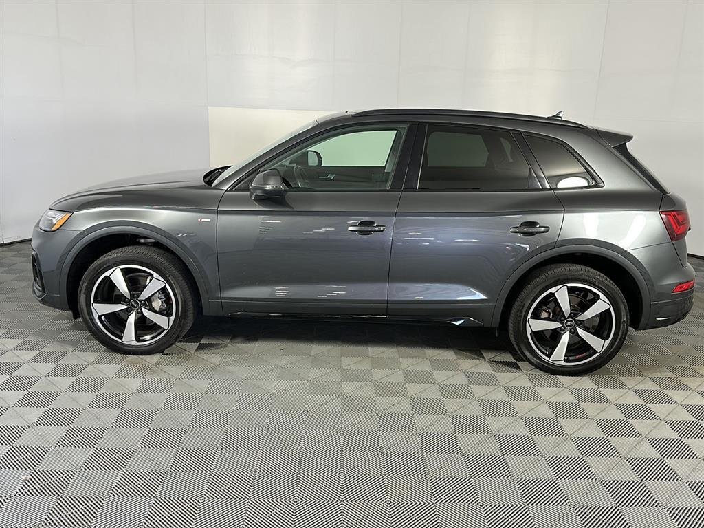 Used 2023 Daytona Gray Pearl Effect Audi S line Premium Plus image 13