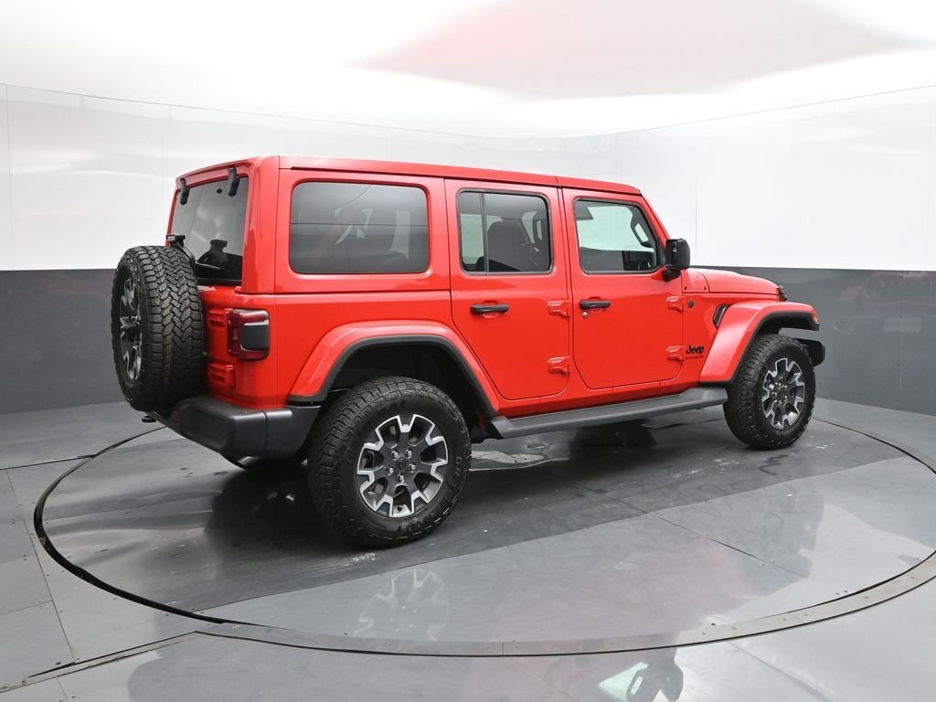 New 2025 Firecracker Red Clear-Coat Exterior Paint Jeep Sahara image 15