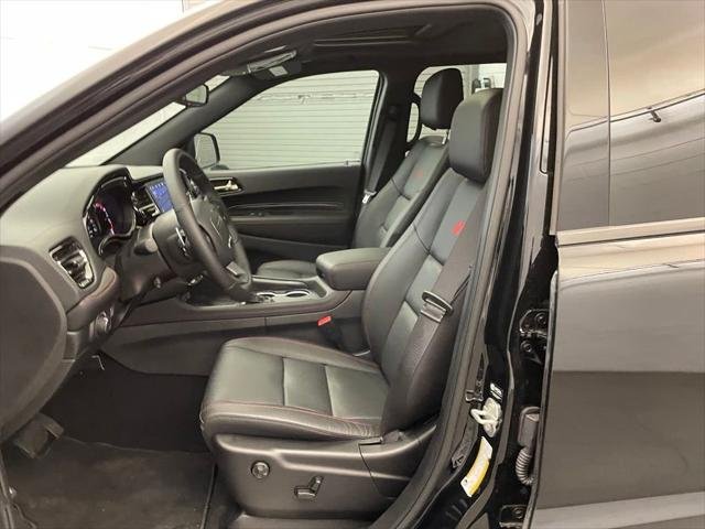 New 2026 Diamond Black Clear-Coat Exterior Paint Dodge GT PLUS image 16