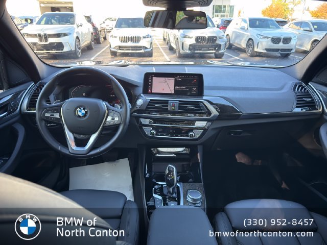 Used 2020 Jet Black BMW xDrive30i image 25