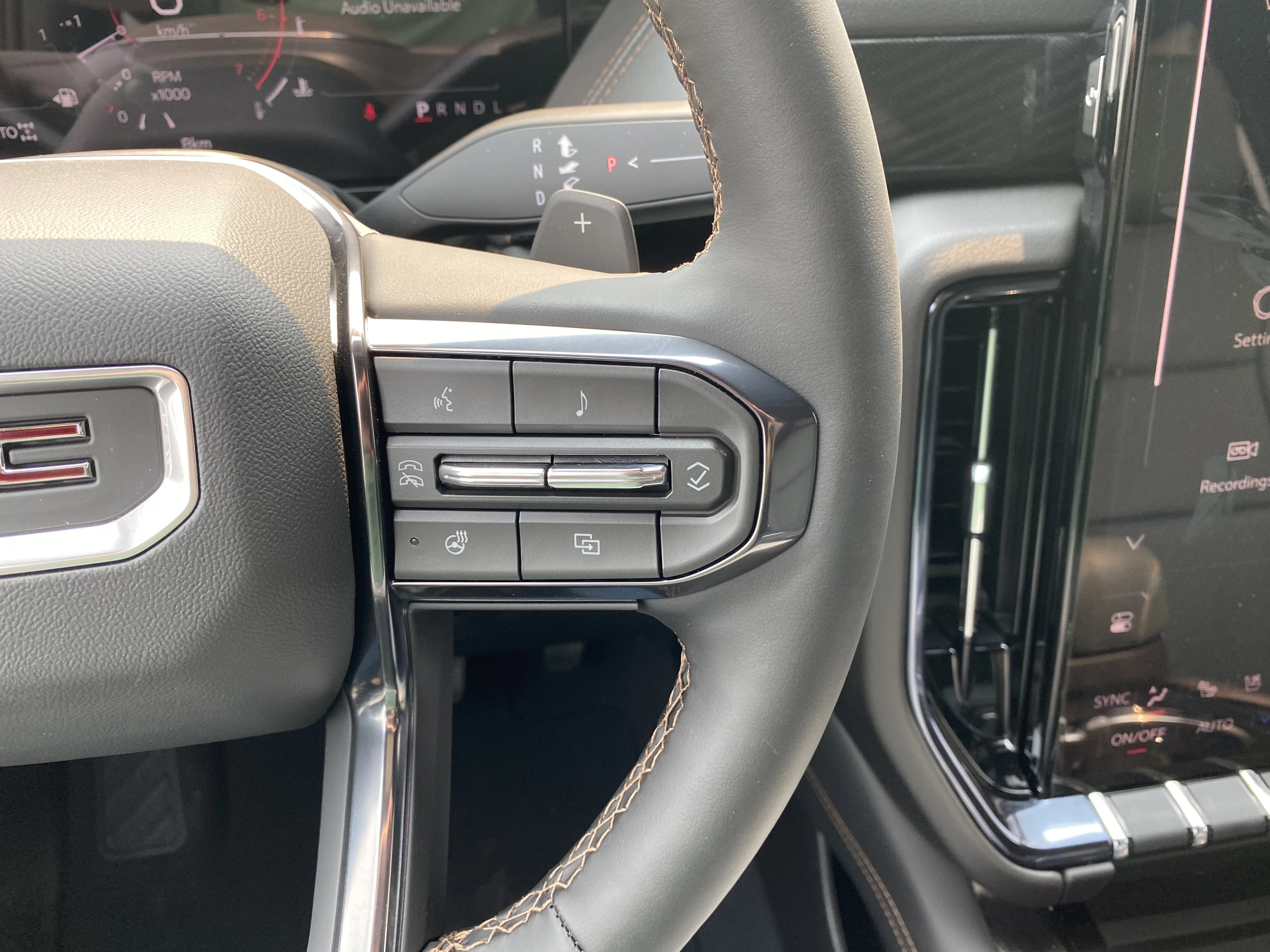 New 2026 ONYX BLACK GMC AT4 image 18