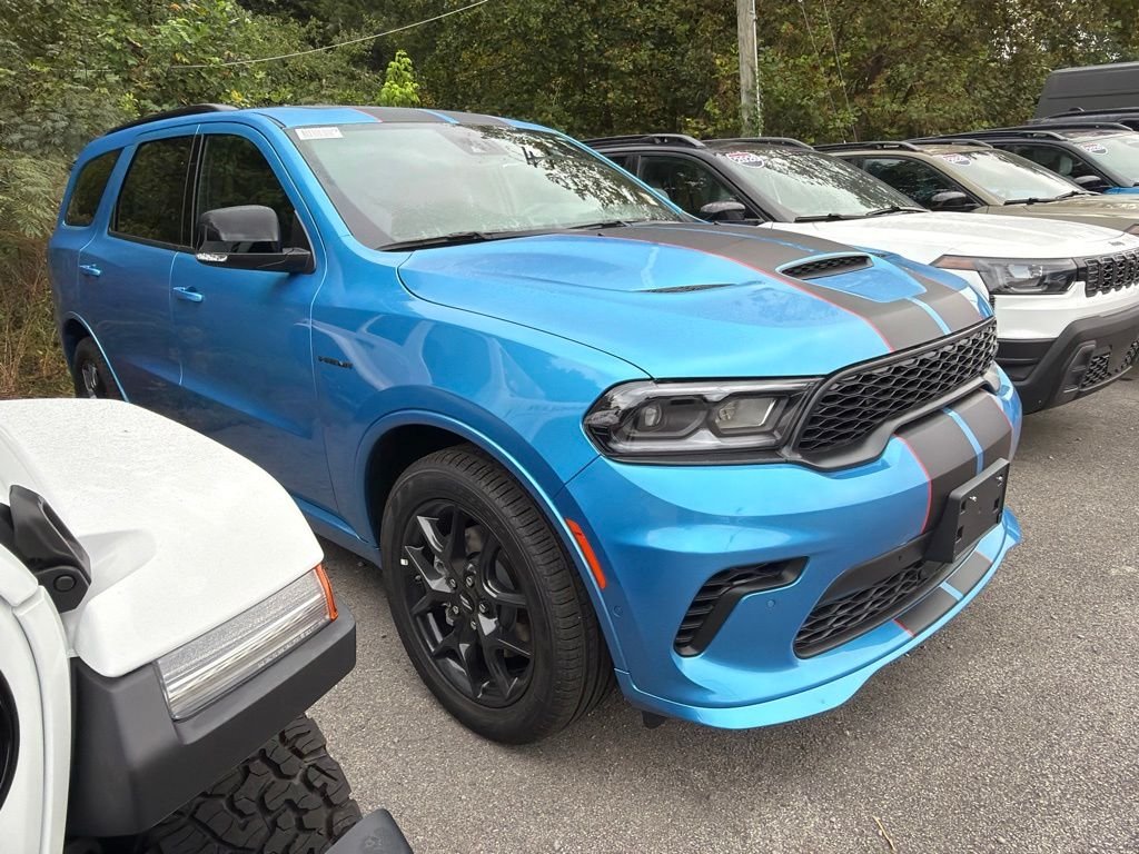 New 2026 B5 Blue Exterior Paint Dodge GT Plus HEMI V8 image 4