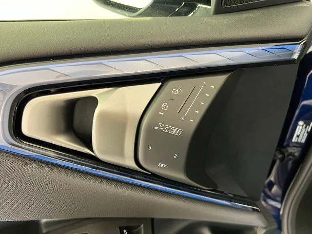 New 2026 Tanzanite Blue II Metallic BMW 30 xDrive image 16