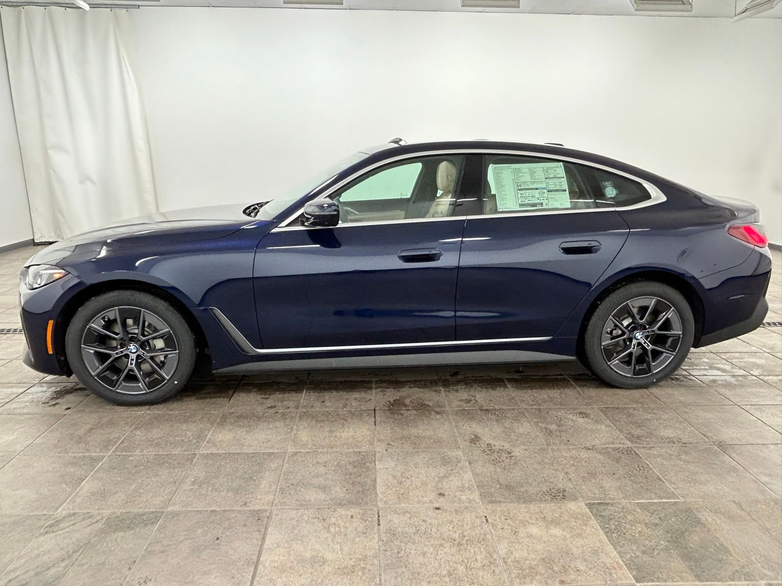 New 2026 Tanzanite Blue II Metallic BMW xDrive40 image 2