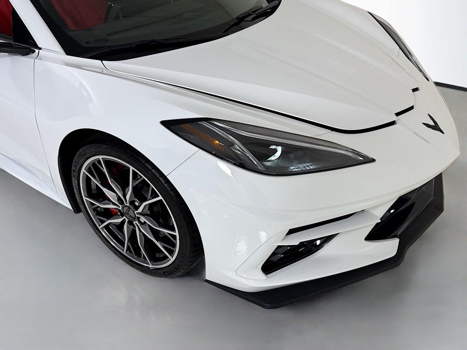 Used 2026 Arctic White Chevrolet 1LT | Performance Exhaust | Paint Matched Accents image 35