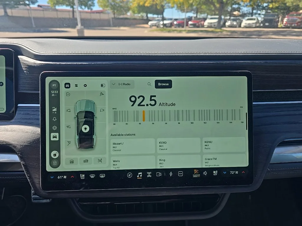 Used 2023 Gray Rivian Adventure image 15