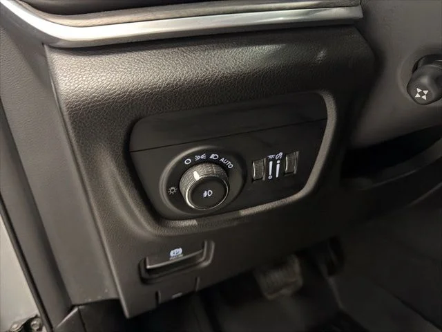 2022 Jeep Grand Cherokee Overland - Photo 22