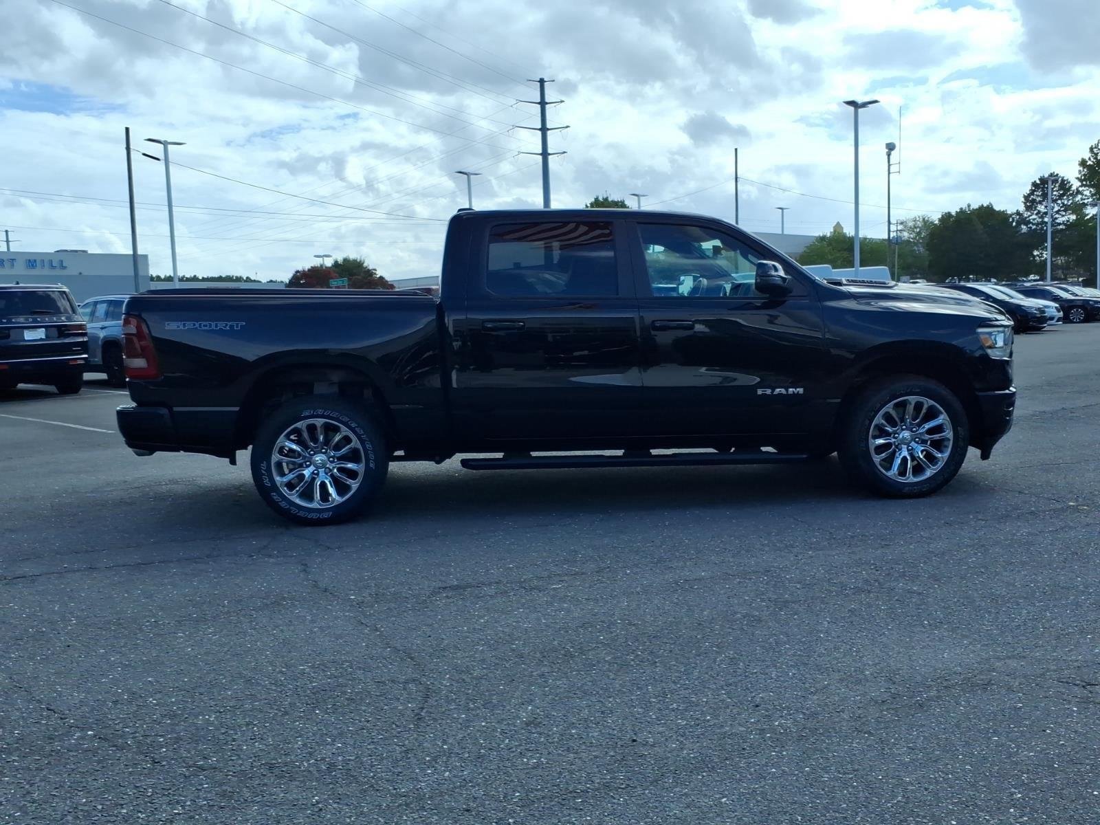 Used 2023 Diamond Black Crystal Pearlcoat Ram Laramie image 11