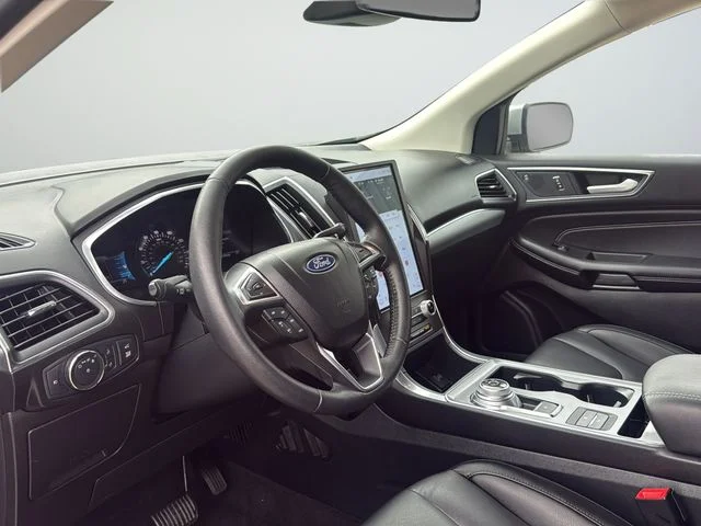 Used 2021 Silver Ford Titanium image 9