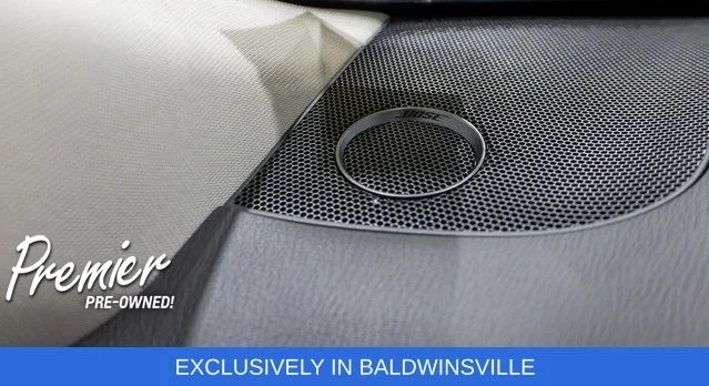 Used 2022 White Mazda Touring Plus image 22