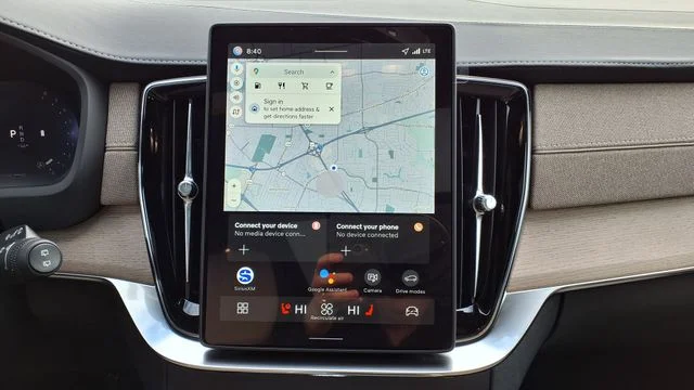 New 2026 Aurora Silver Volvo Core image 21