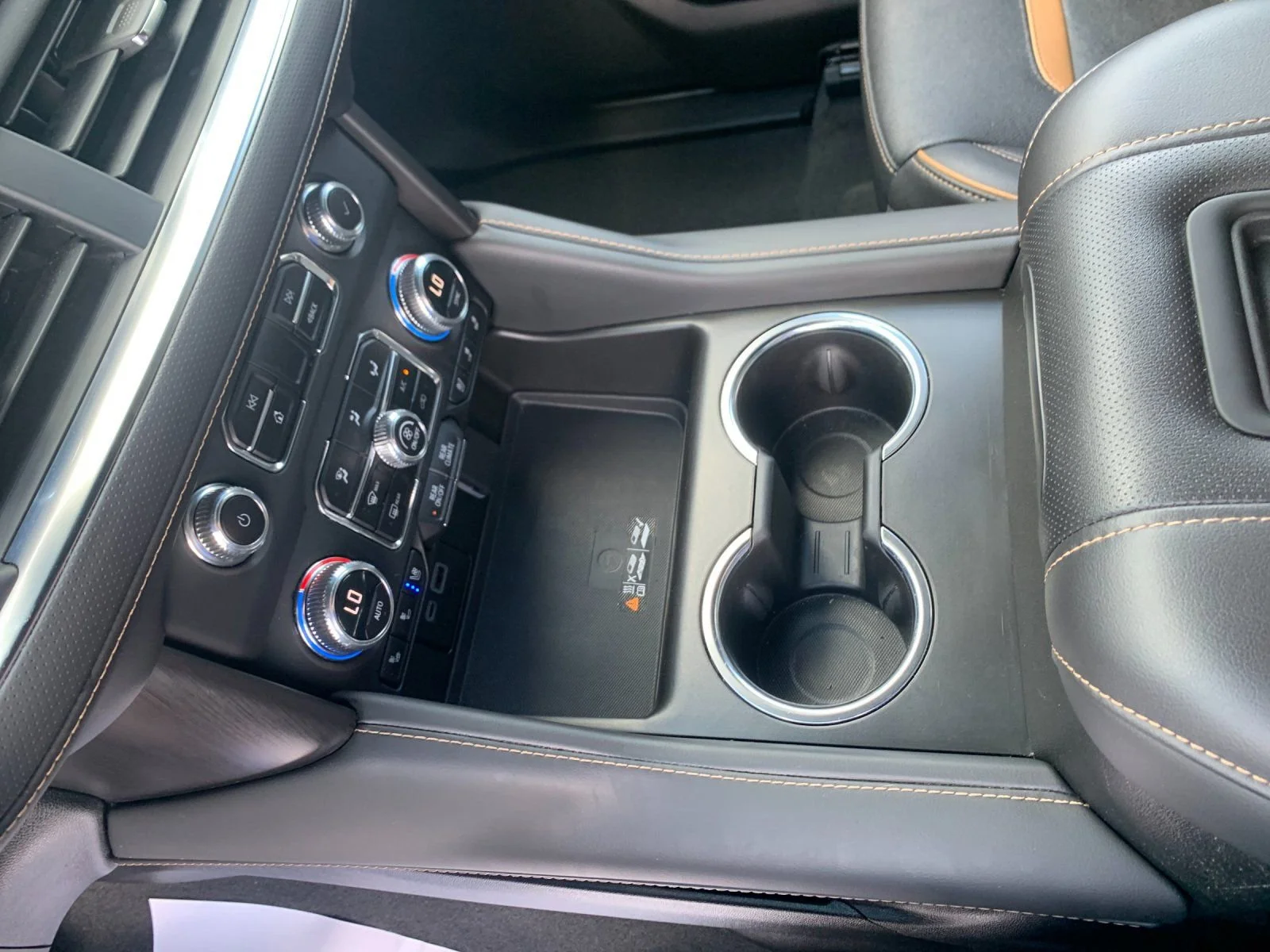 Used 2023 Summit White GMC AT4 image 23