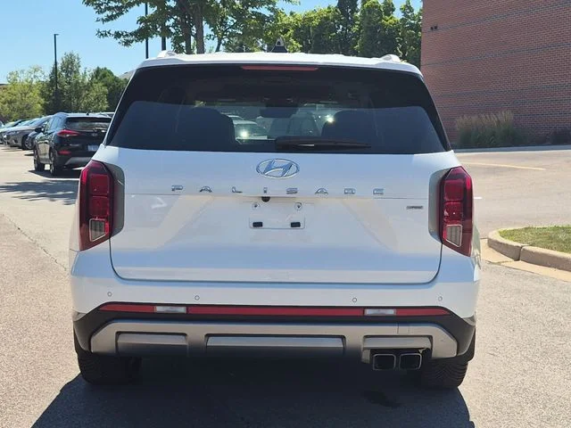 Used 2024 White Hyundai SEL image 6