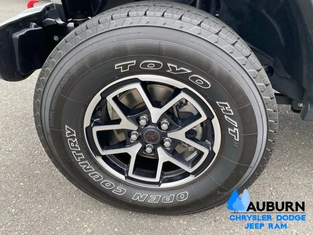 Used 2024 White Jeep Rubicon image 9