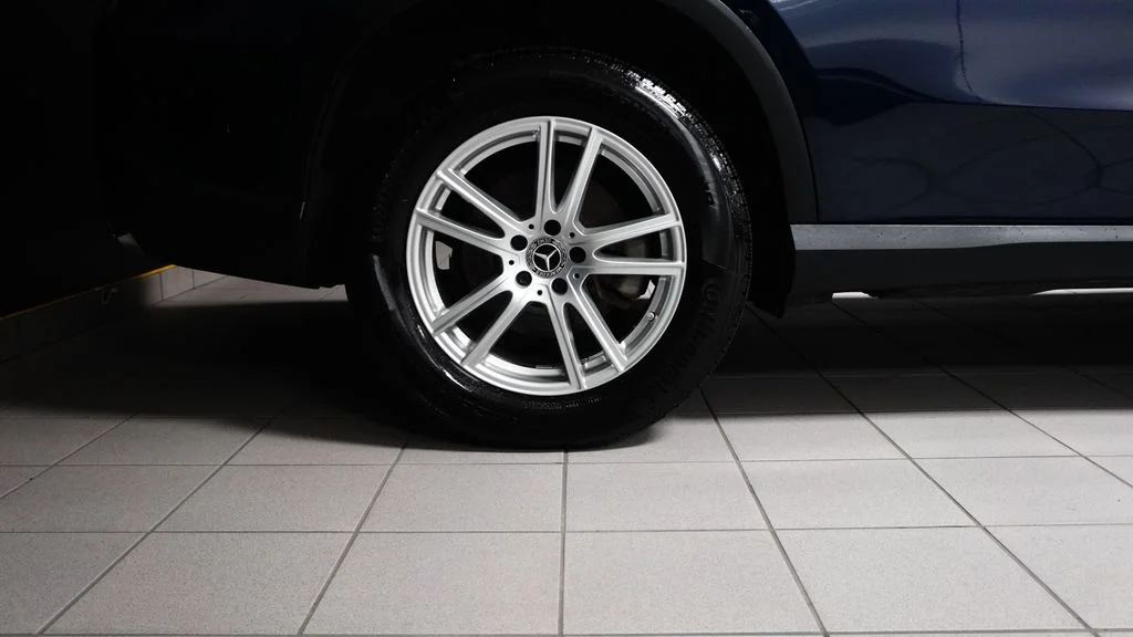 Certified Used 2023 Blue Mercedes-Benz GLC 300 image 15